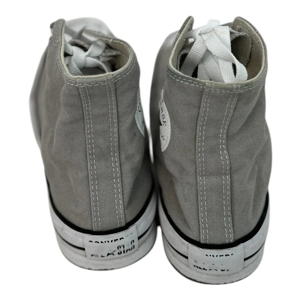 Converse Chuck Taylor |  Kid‎ Size 6 | High-Top |